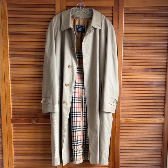 Vintage Burberry Overcoat Mens Tan Novacheck Plaid Long Checkered Trench SZ 46 - Picture 2 of 16